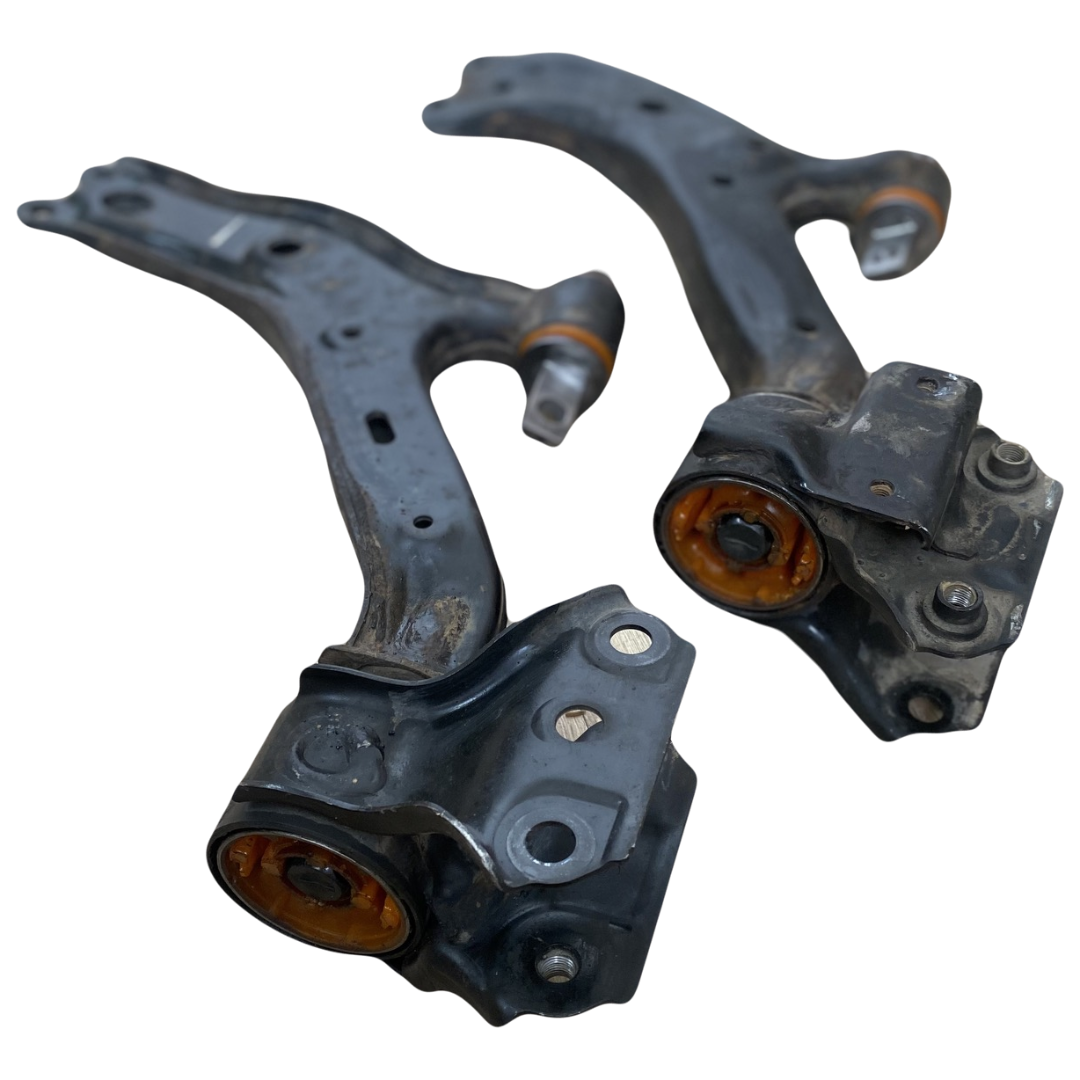 Front lower arm Honda Cr-v 2012-2016 Service with repressing of bushings (Bushings are not included in the price)
