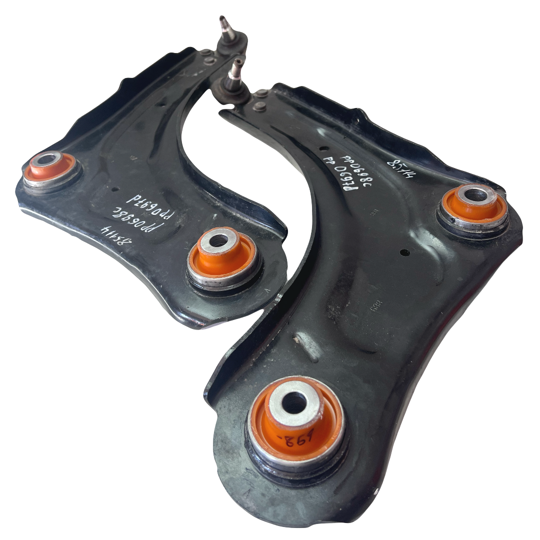 Front arm Renault Scenic 2009-2016 Service with repressing of bushings (Bushings are not included in the price)