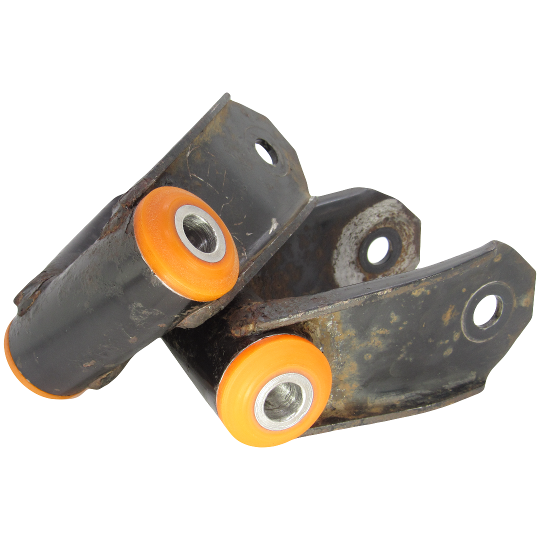 Rear leaf spring shackle Nissan Auster 1986-1990 Service with repressing of bushings (Bushings are not included in the price)
