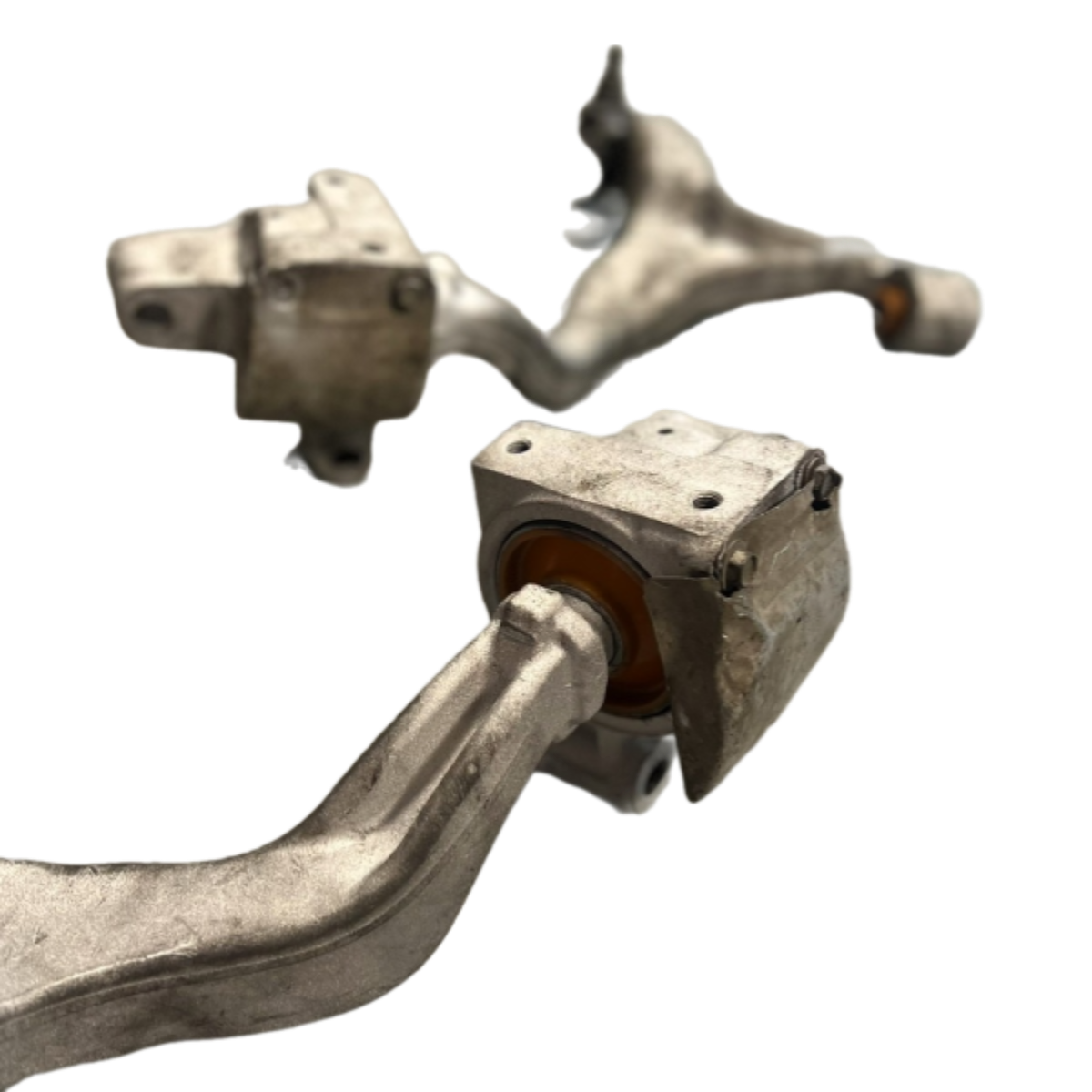Front arm Infiniti Qx70 2013- Service with repressing of bushings (Bushings are not included in the price) pp2011pos