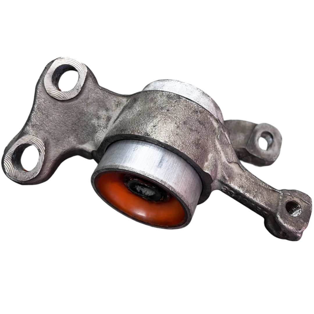 Polyurethane front arm rear bushing Bmw F46 2015- 2.0L left BUSHING REPLACEMENT service